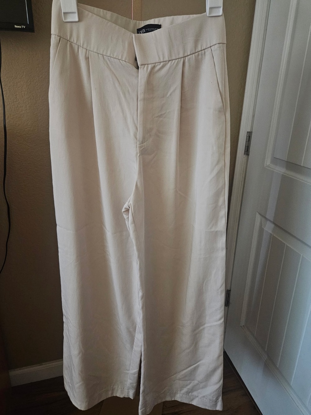 Zara Wide Leg Dress Pants in Light Beige size XS